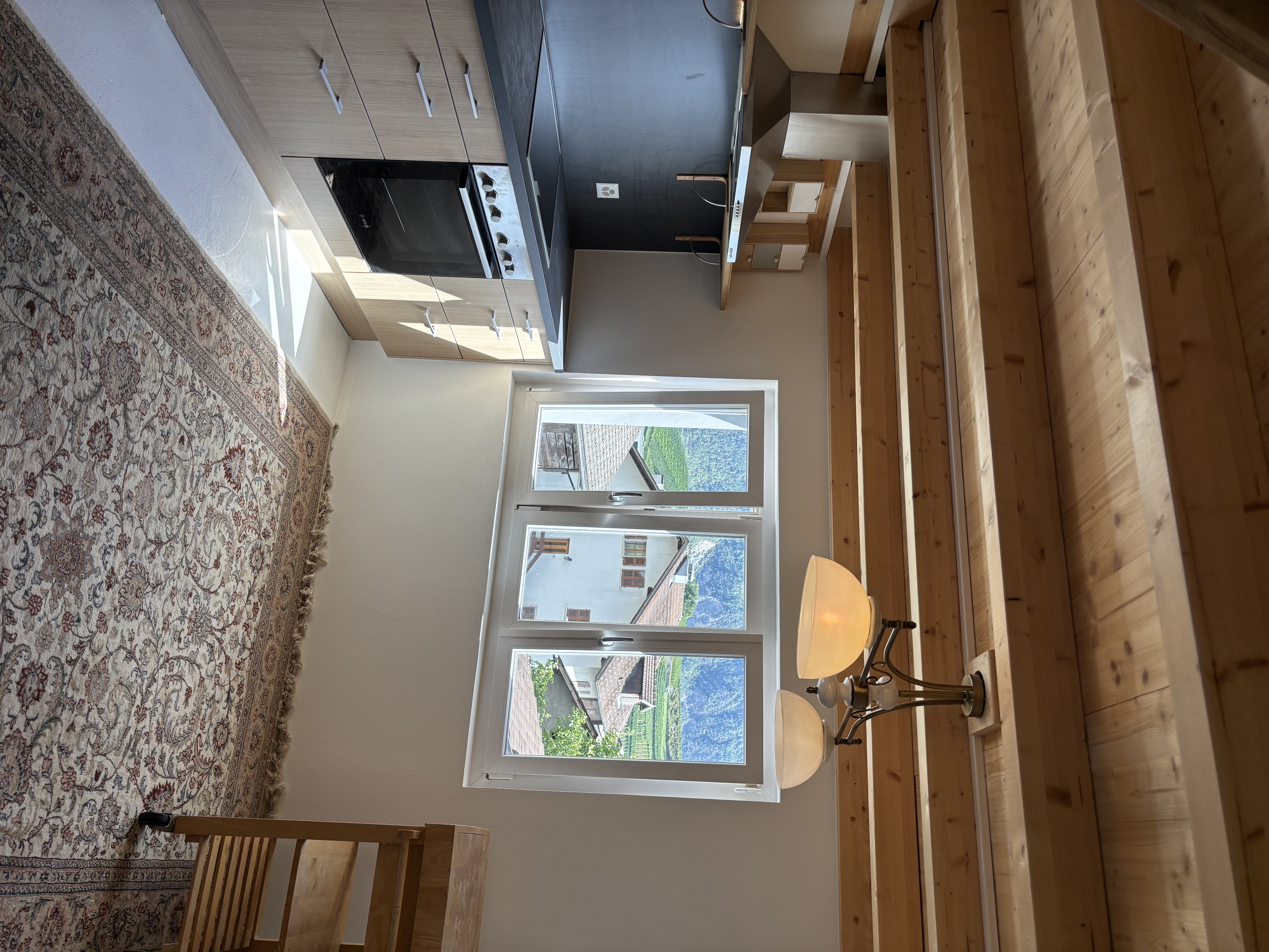 Charmante 3.5-Zimmer-Dachwohnung im Herzen der Walliser Weinregion — 2