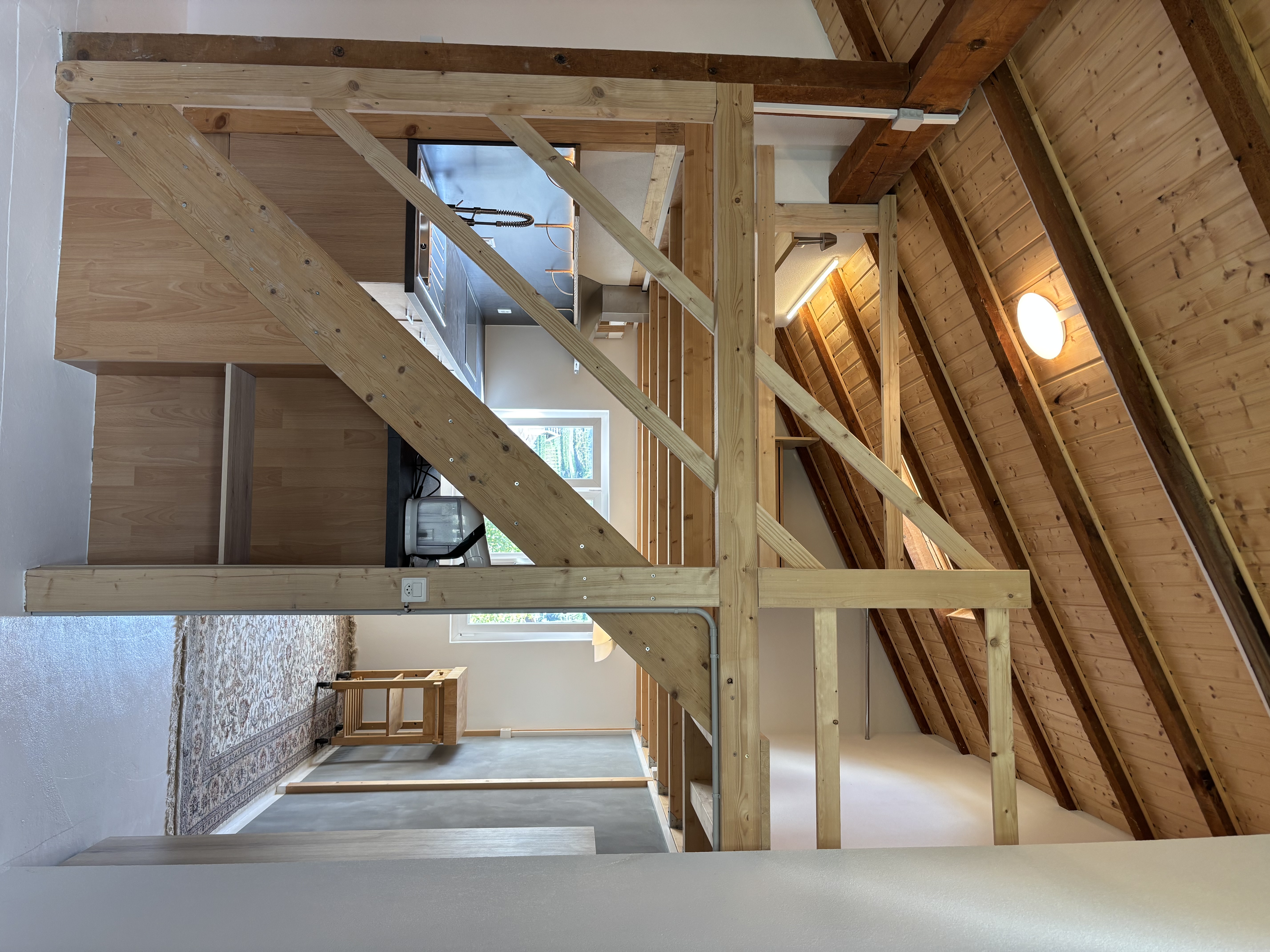 Charmante 3.5-Zimmer-Dachwohnung im Herzen der Walliser Weinregion — 3