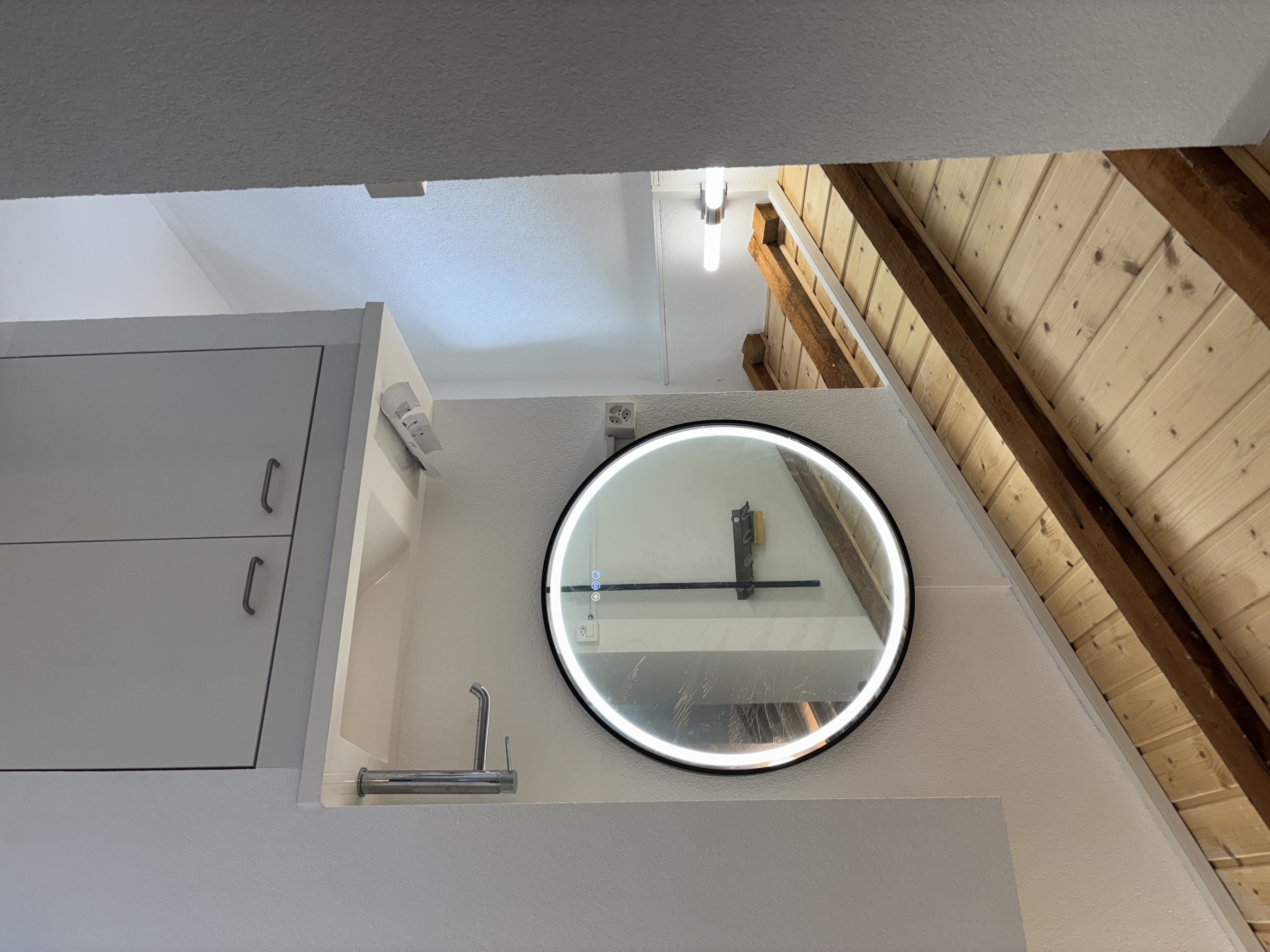 Charmante 3.5-Zimmer-Dachwohnung im Herzen der Walliser Weinregion — 5