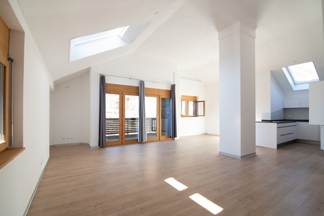 Joli appartement de 4,5 pièces sous les combles